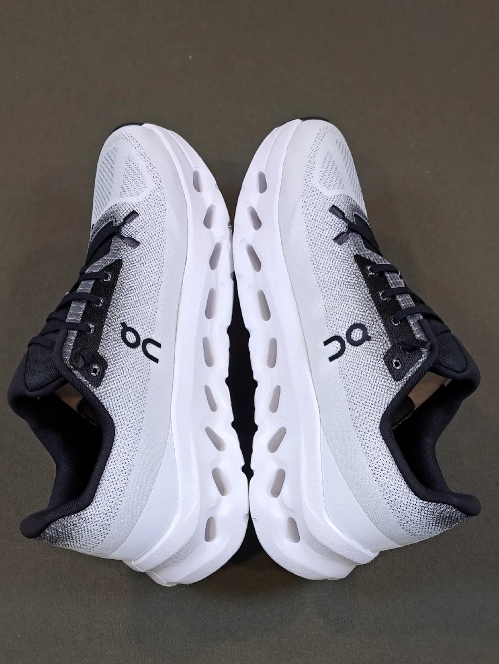 On Cloudtilt - Color: Black/Ivory - Size: Men 9 - Picture 5 of 8